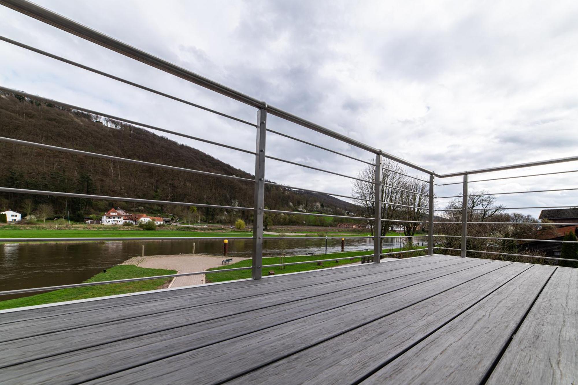 Ferienwohnungen Am Weserstrand Bodenwerder Exterior photo