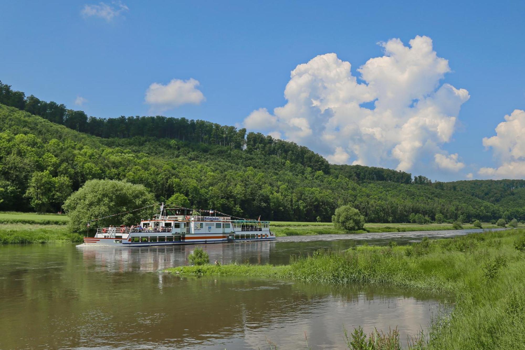 Ferienwohnungen Am Weserstrand Bodenwerder Exterior photo